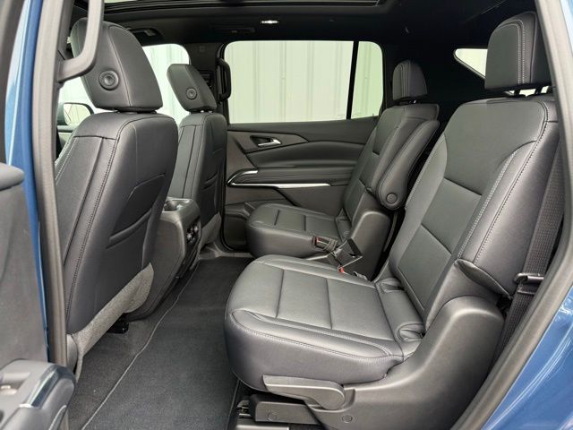 new 2026 Chevrolet Traverse car, priced at $47,520