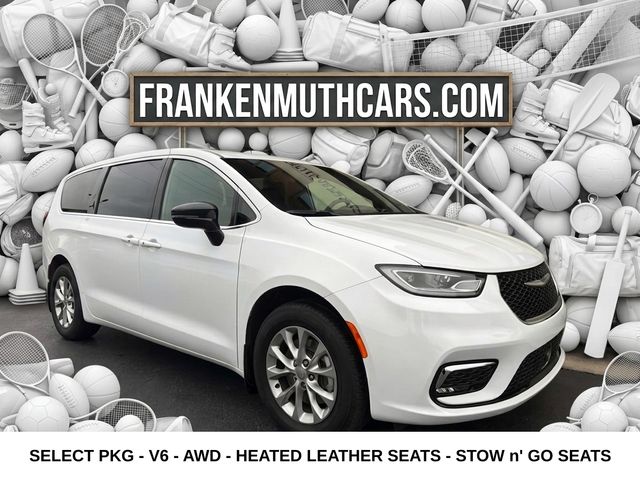 Bright White Clearcoat 2025 Chrysler Pacifica Minivan All-Wheel Drive 9-Speed Automatic