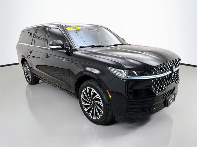 Black Metallic 2025 Lincoln Navigator SUV / Crossover Four-Wheel Drive Automatic