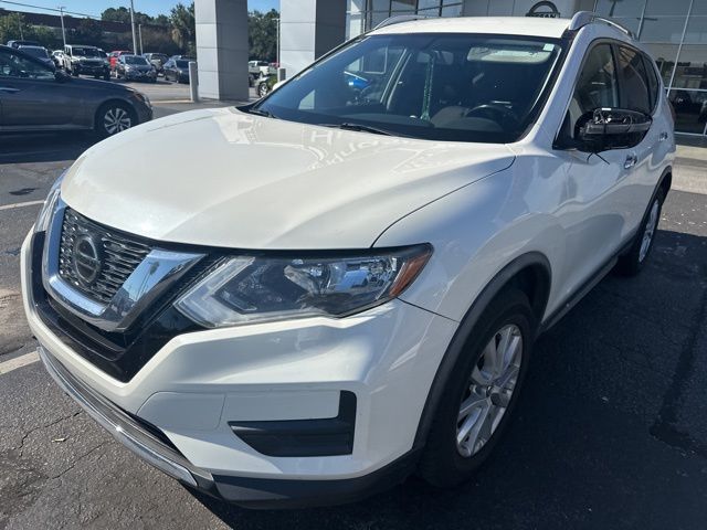 2018 Nissan Rogue SV 4