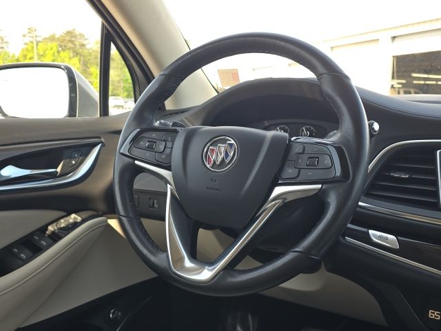 2023 Buick Enclave Essence:C02602