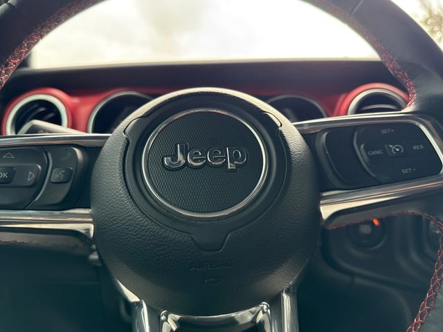 Used 2022 Gray Jeep Rubicon image 29