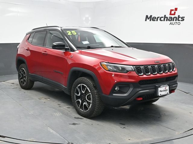 Red Hot Pearlcoat 2025 Jeep Compass SUV / Crossover Four-Wheel Drive 8-Speed Automatic
