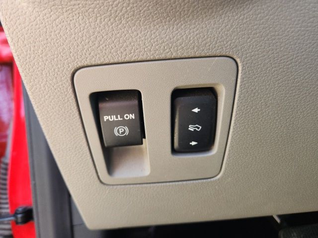 Used 2016 Red Ford XLT image 23