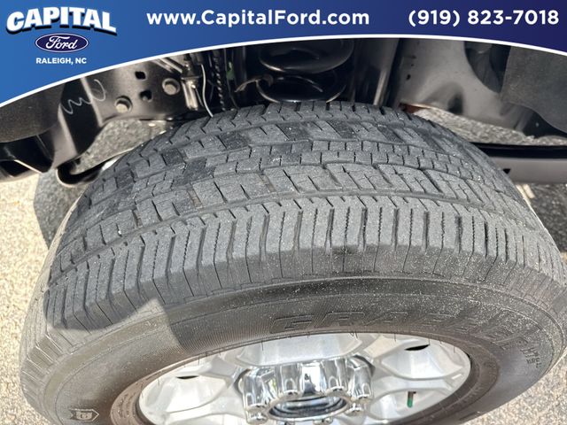 Certified Used 2025 Oxford White Ford XLT image 14