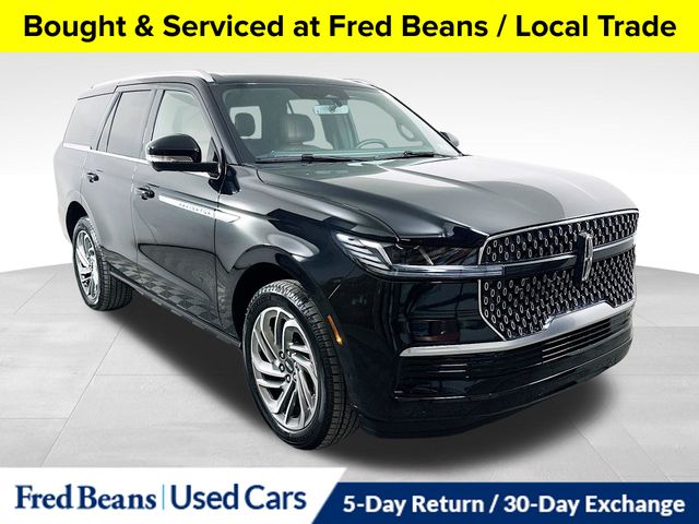 Infinite Black Metallic Clearcoat 2025 Lincoln Navigator Reserve 4WD SUV / Crossover Four-Wheel Drive Automatic