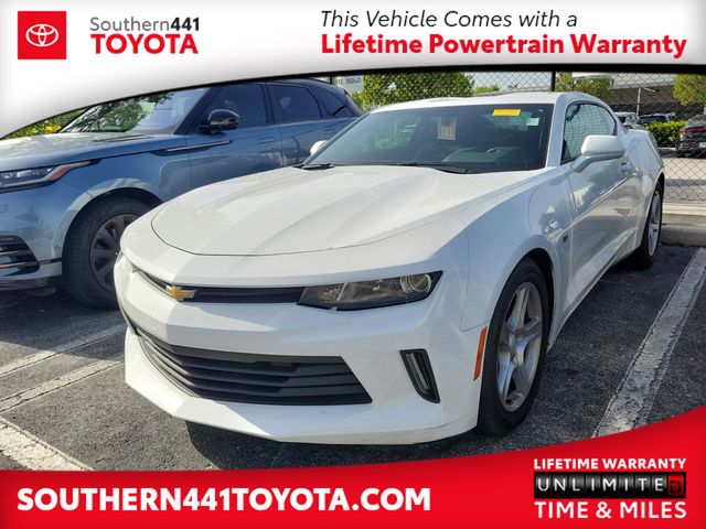 Summit White 2018 Chevrolet Camaro Coupe Rear-Wheel Drive 8-Speed Automatic