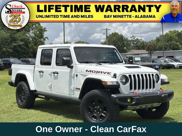 Bright White Clearcoat 2022 Jeep Gladiator Mojave Crew Cab 4WD Pickup Truck Four-Wheel Drive 8-Speed Automatic