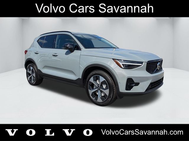 Gray Metallic 2026 Volvo XC40 SUV / Crossover All-Wheel Drive Automatic