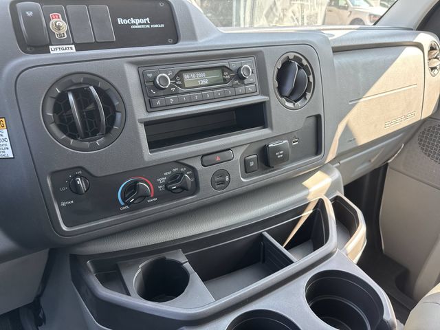 New 2027 White Ford 16FT BOX/LIFTGATE image 25