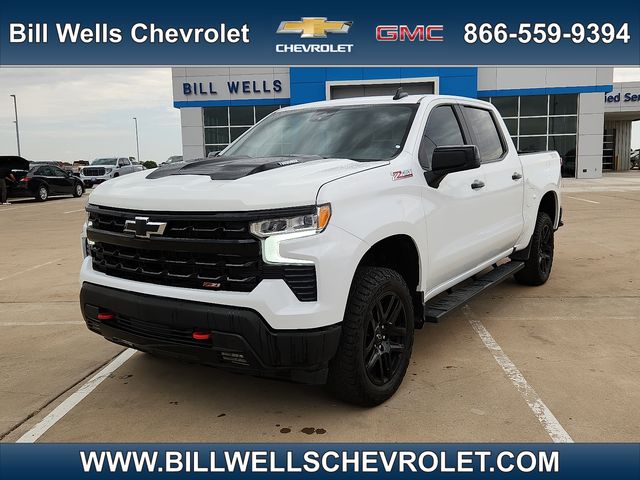 Summit White 2025 Chevrolet Silverado 1500 Pickup Truck Four-Wheel Drive 8-Speed Automatic
