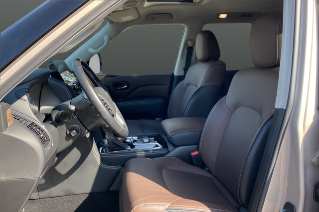 Used 2023 Champagne Quartz INFINITI Premium Select image 9