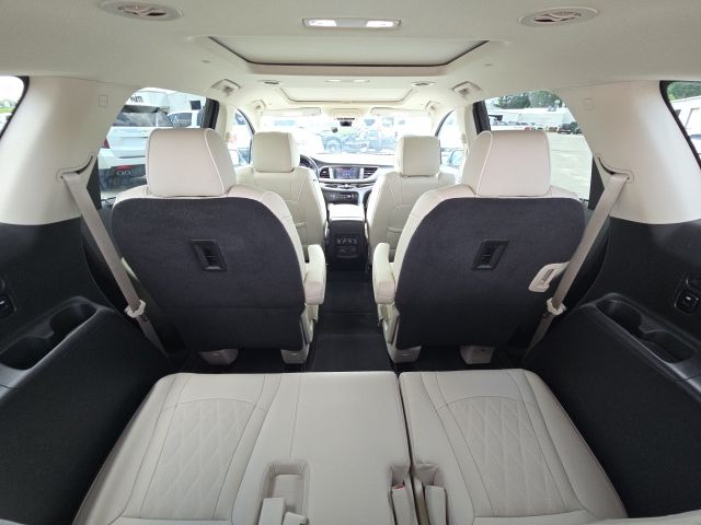 2023 Buick Enclave Avenir:C02708