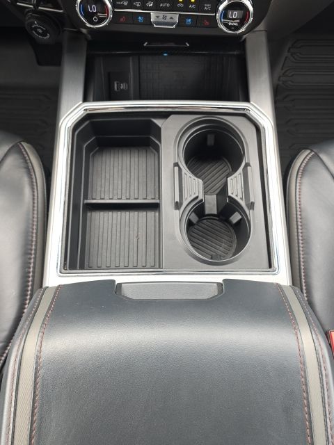 2022 Ford F-250SD Platinum:B01968