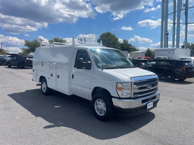 2026 Ford E-Series E-350 SD