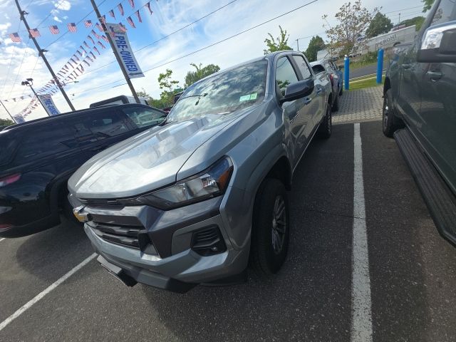 Sterling Gray Metallic 2024 Chevrolet Colorado LT Crew Cab 4WD Pickup Truck Four-Wheel Drive 8-Speed Automatic