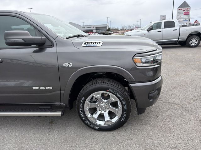 View vehicle photo 4