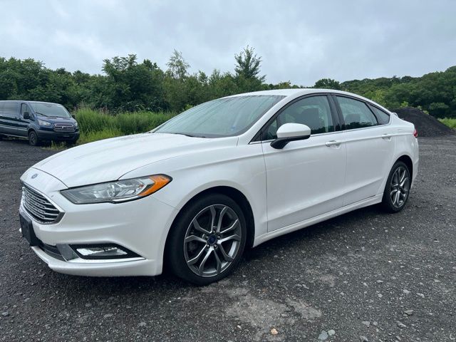 White Platinum Clearcoat Metallic 2017 Ford Fusion Sedan Front-Wheel Drive 6-Speed Automatic