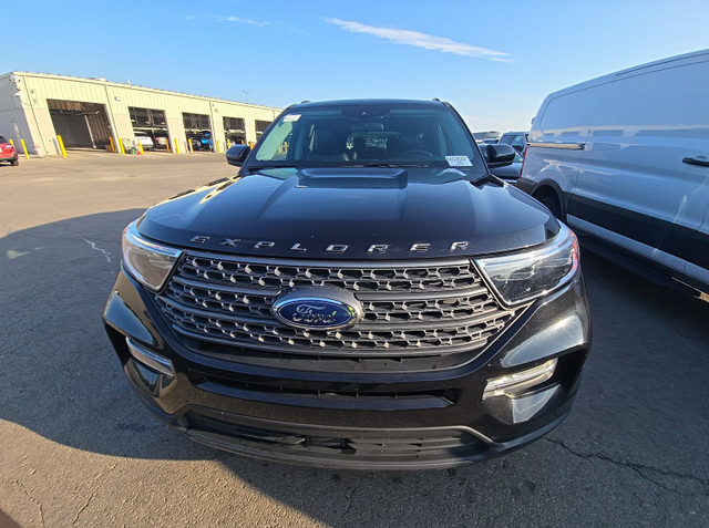 2024 Black Metallic Ford Explorer XLT 4X4 SUV