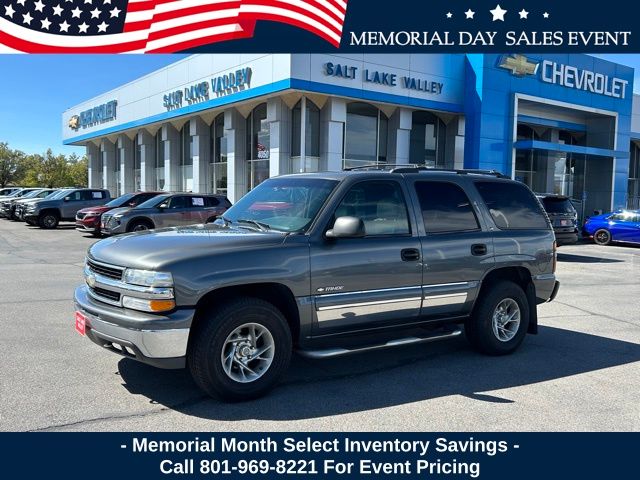 Black (Medium Charcoal Gray Metallic) 2000 Chevrolet Tahoe LS 4WD SUV / Crossover Four-Wheel Drive 4-Speed Automatic Overdrive