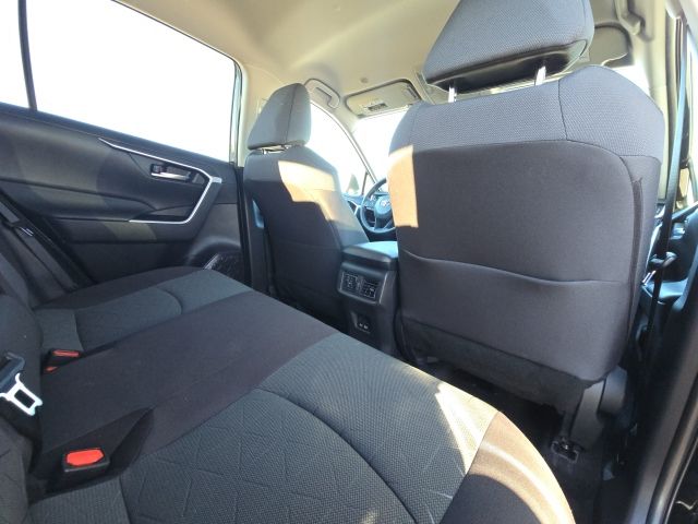 2023 Toyota RAV4 XLE:B02179