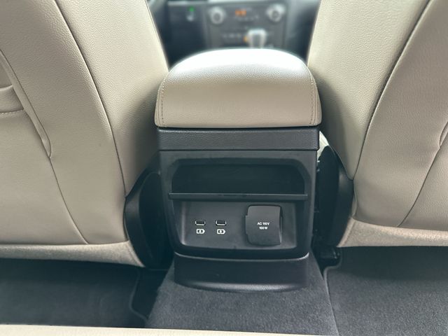 Used 2019 White Ford Lariat image 24