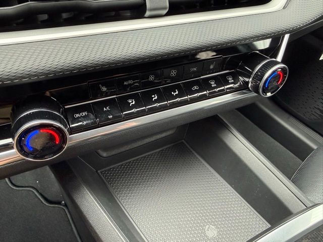 new 2026 Chevrolet Equinox car, priced at $35,435