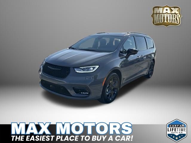 2024 Chrysler Pacifica Limited 3