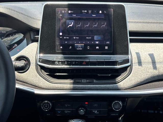 2025 Jeep Compass Latitude Black at Community Toyota