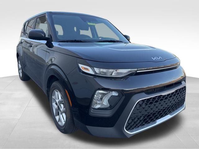 2022 Kia Soul LX FWD