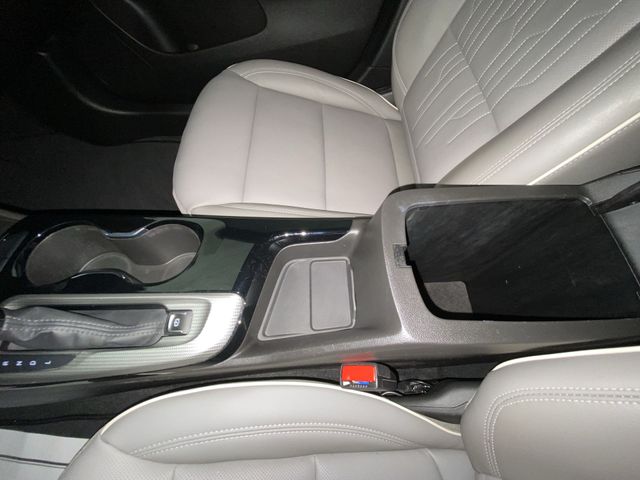 Used 2024 White Buick Avenir image 20