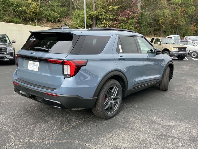 2025 Ford Explorer ST-Line 3