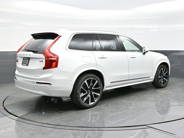 2024 Volvo XC90 B5 Plus photo