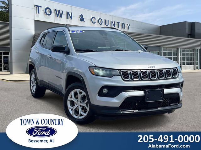Silver Zynith Metallic Clearcoat 2024 Jeep Compass SUV / Crossover Four-Wheel Drive 8-Speed Automatic