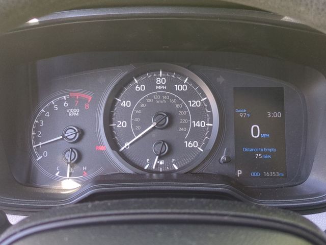 Used 2022 Silver Toyota L image 32