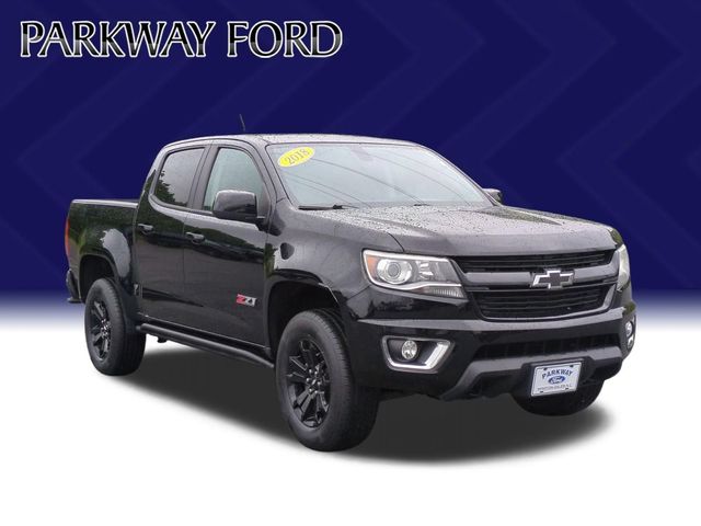 Used 2018 Black Chevrolet Z71 image 7