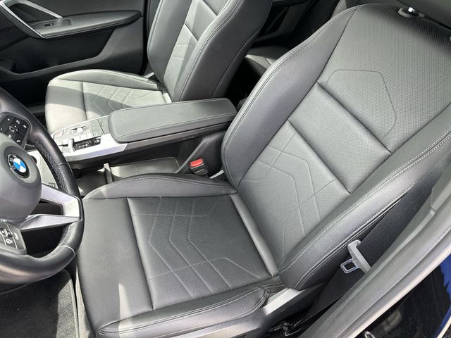 Used 2023 Black BMW xDrive28i image 15