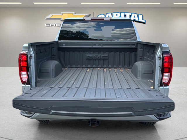 Used 2024 Silver GMC Elevation image 31