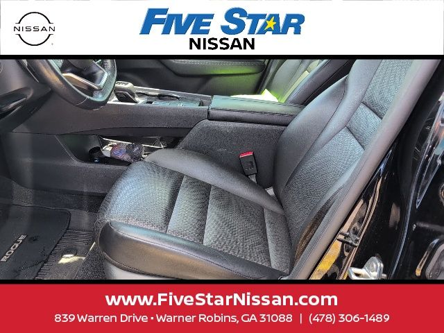 Used 2023 Black Nissan SV image 14