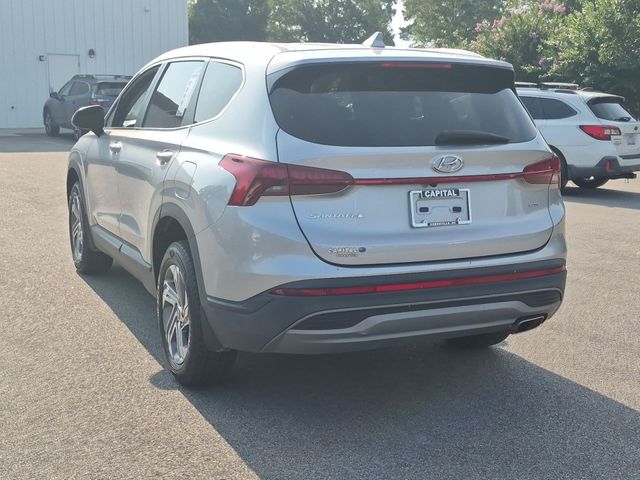 Used 2023 Silver Hyundai SE image 5