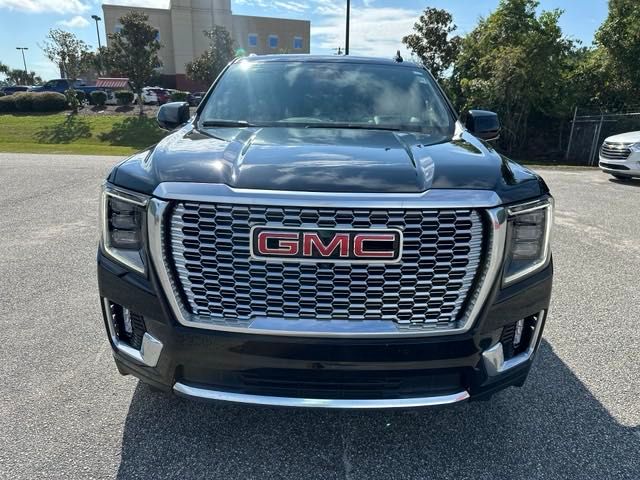 2023 GMC Yukon XL Denali 8