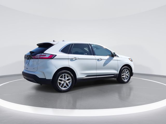 Used 2024 White Ford SEL image 8