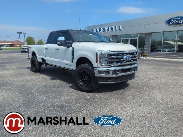 2023 Ford F-350 Super Duty Lariat Crew Cab 4WD