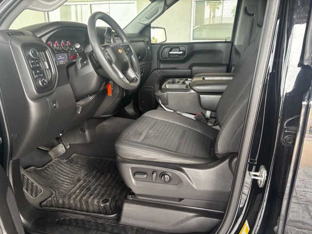 Used 2022 Black Chevrolet Custom image 8