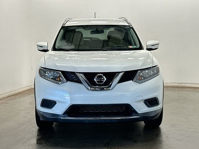 2016 Nissan Rogue SV White at Rafferty Subaru