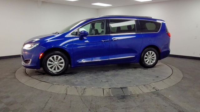 2019 – Chrysler – Pacifica