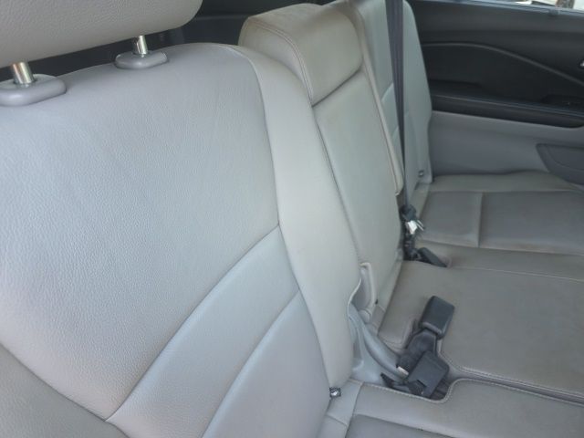 2016 Honda Pilot EX-L - Photo 10