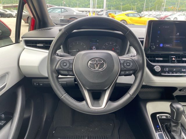 2023 Toyota Corolla Hatchback SE photo