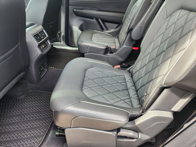 2024 Volkswagen Atlas 2.0T SEL Premium R-Line  at Gullo Toyota