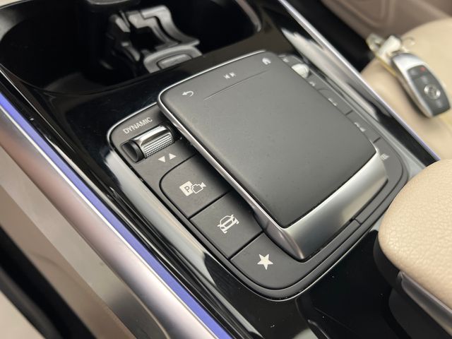 2023 Polar White Mercedes-Benz GLB GLB 250 FWD SUV